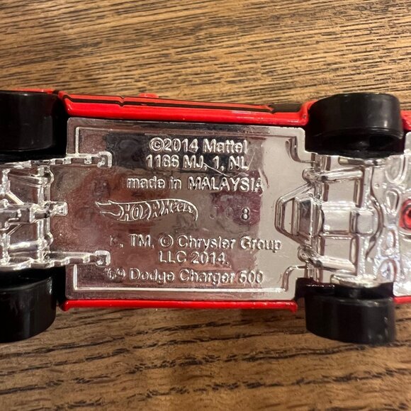 Hot Wheels 2014 Mattel Red '69 Dodge Charger 500 Die-Cast Car Collectible Toy - Picture 4 of 4